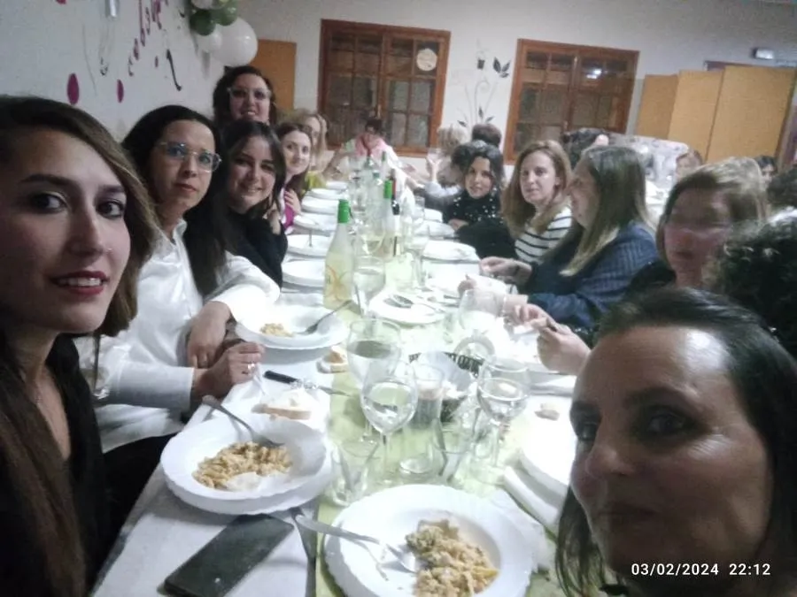 Foto 2 - Un total de 44 mujeres festejan juntas las &Aacute;guedas en Robleda