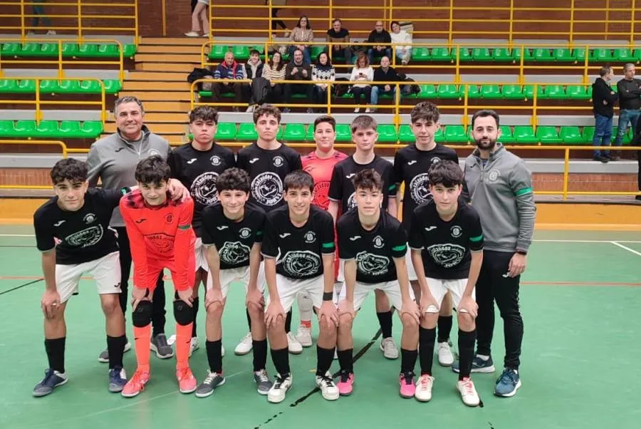 Foto 7 - Doblete de victorias en su viaje m&aacute;s largo del curso del Cadete y el Infantil del III Columnas