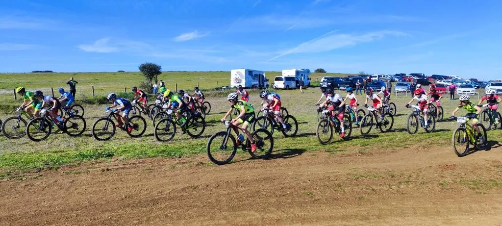 Foto 5 - Gran fiesta ciclista en Gallegos de Arga&ntilde;&aacute;n con 200 j&oacute;venes de toda la regi&oacute;n