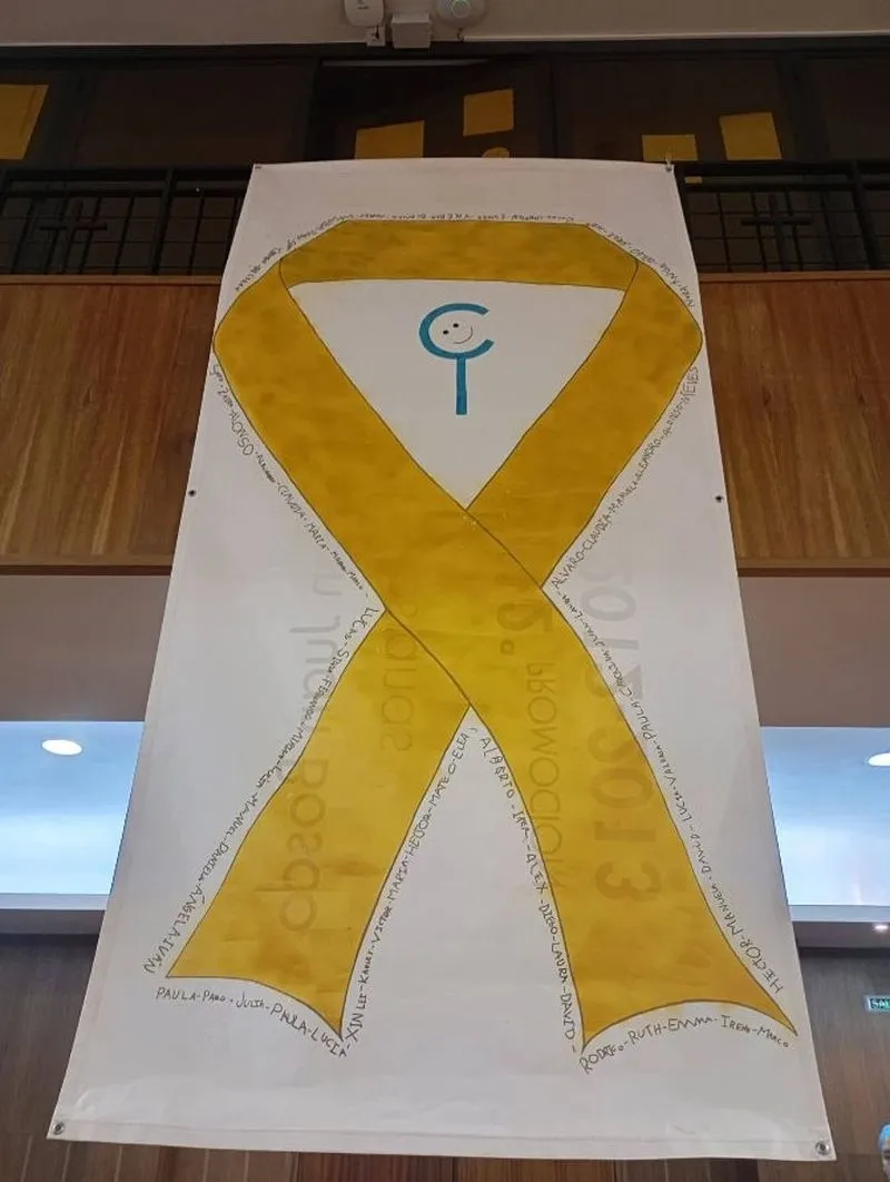 Foto 2 - Actividades en el colegio San Juan Bosco de Salamanca por el D&iacute;a Internacional del C&aacute;ncer Infantil