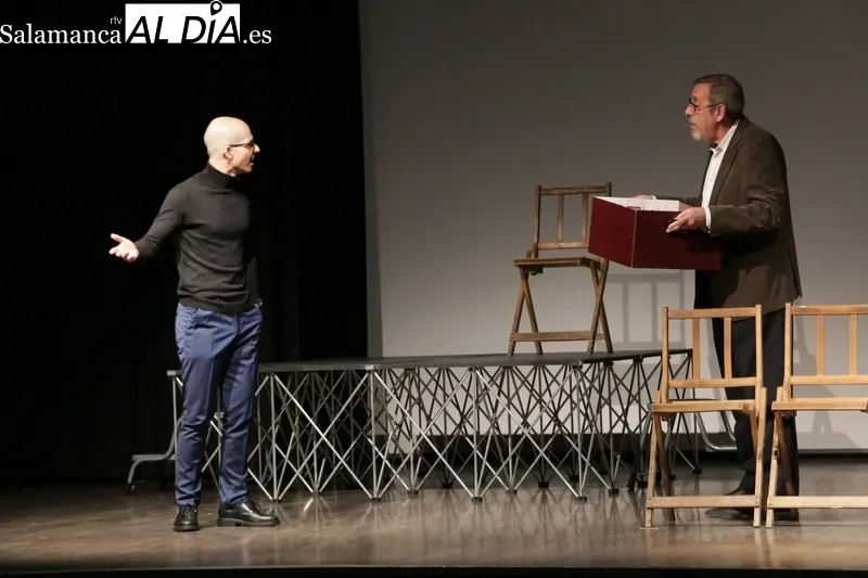 Tiramisú Teatro brilla en Vitigudino con 'El cartógrafo', de Juan Mayorga / CORRAL  