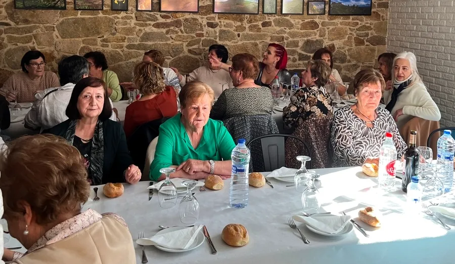 Foto 6 - Las &Aacute;guedas de Navasfr&iacute;as viven una celebraci&oacute;n llena de m&uacute;sica