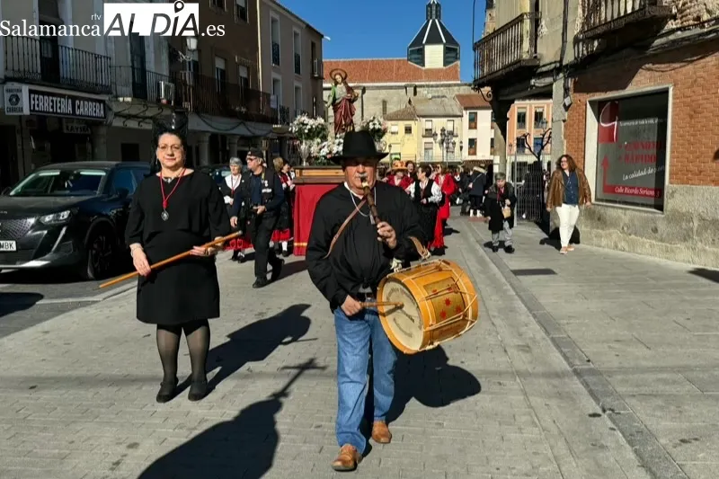 La procesión de Santa Águeda recorría las calles de Peñaranda 