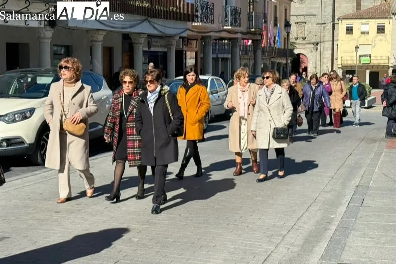 La procesión de Santa Águeda recorría las calles de Peñaranda 