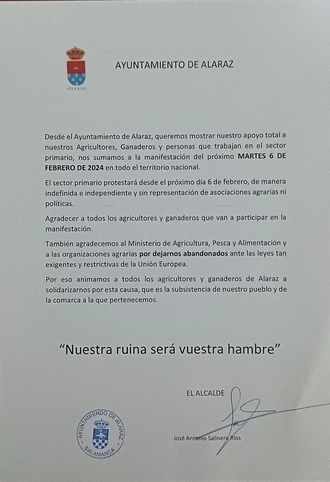 Foto 4 - Ayuntamientos y empresas muestran su total apoyo a las protestas de agricultores y ganaderos 