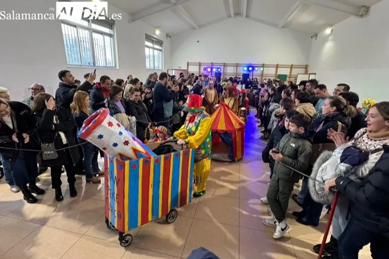 El colegio La Encarnación celebraba su Carnaval Misionero este viernes