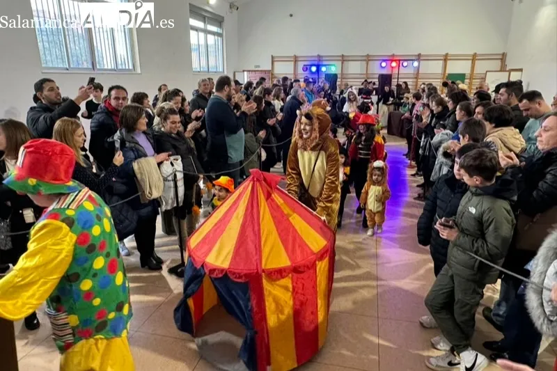 El colegio La Encarnación celebraba su Carnaval Misionero este viernes