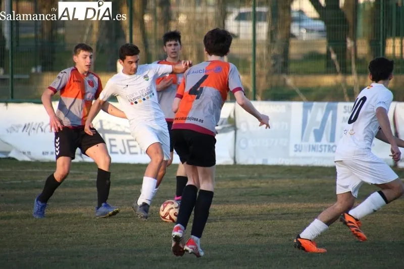 Foto 3 - El Juvenil lo gana todo