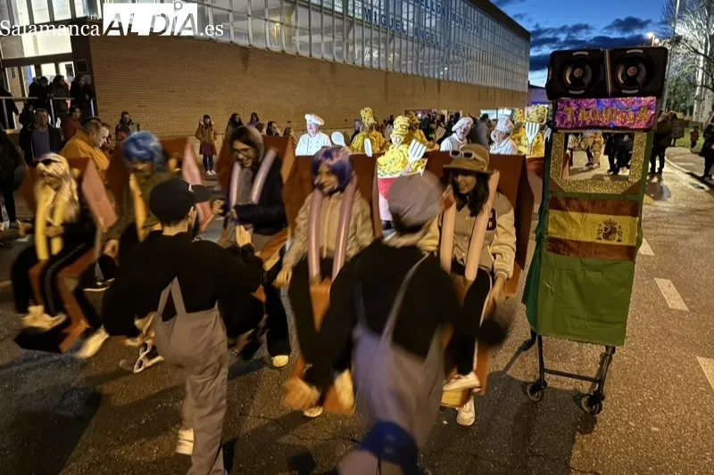 Foto 10 - &lsquo;El Jueves&rsquo;, &lsquo;Platos de Espagueti&rsquo; y &lsquo;Me vest&iacute; de reina&rsquo; se alzan con los premios del Carnaval 2024 en Pe&ntilde;aranda