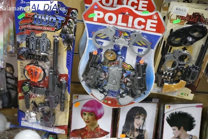 Foto 2 - Regalos Cosas, disfraces de Carnaval para todos