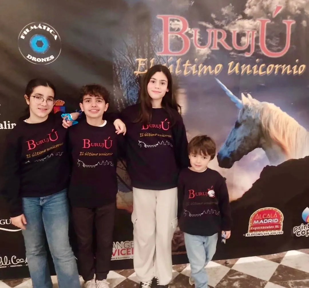 El Teatro Calderón acogía la proyección de la película ‘Burujú, el último unicornio’ 