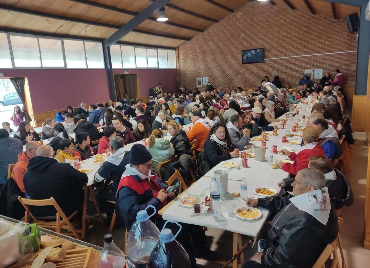 Foto 6 - B&oacute;veda del Rio Almar se vuelca en su primera Matanza Tradicional