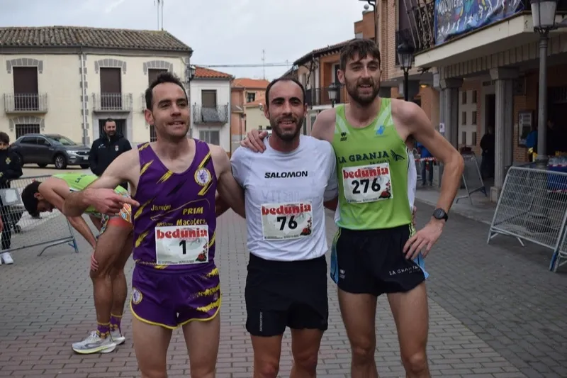 Foto 7 - La X Legua Villa de Macotera bate r&eacute;cord y corona como ganadores a Fco Javier de Le&oacute;n y Alexandra Mart&iacute;n