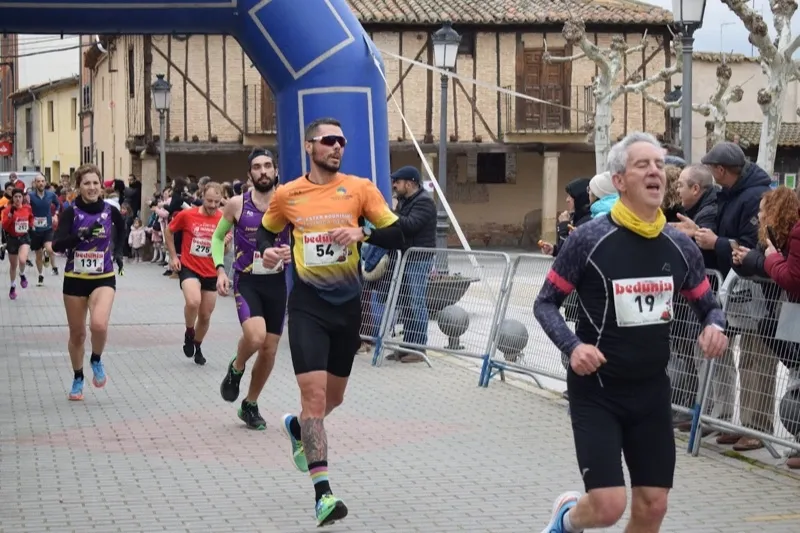 Foto 5 - La X Legua Villa de Macotera bate r&eacute;cord y corona como ganadores a Fco Javier de Le&oacute;n y Alexandra Mart&iacute;n