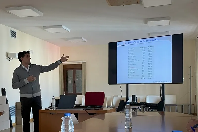 Jornada técnica sobre variedades minoritarias de vid celebrada en Villarino de los Aires