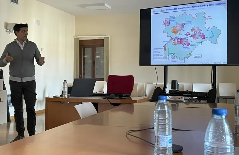Jornada técnica sobre variedades minoritarias de vid celebrada en Villarino de los Aires