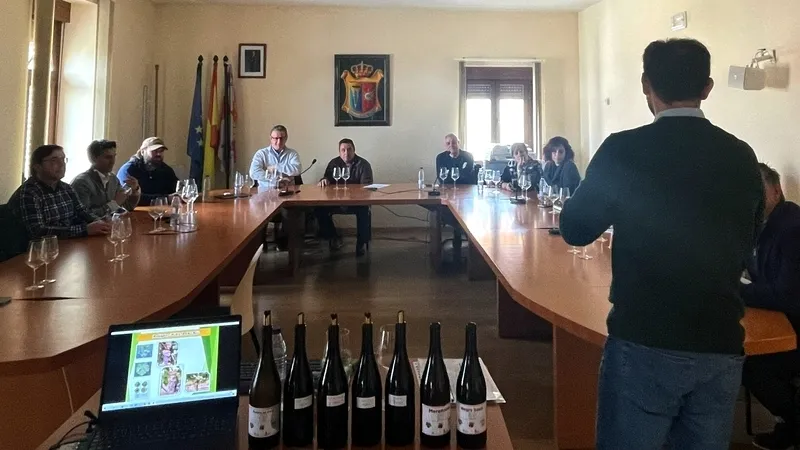 Jornada técnica sobre variedades minoritarias de vid celebrada en Villarino de los Aires