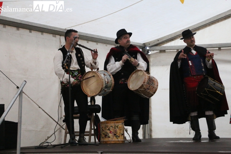 Actuación del Grupo de Charros de Aldeadávila en Corporario con motivo de las fiestas de San Blas / CORRAL