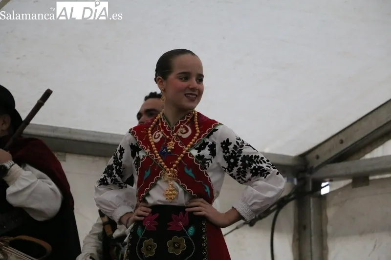 Actuación del Grupo de Charros de Aldeadávila en Corporario con motivo de las fiestas de San Blas / CORRAL