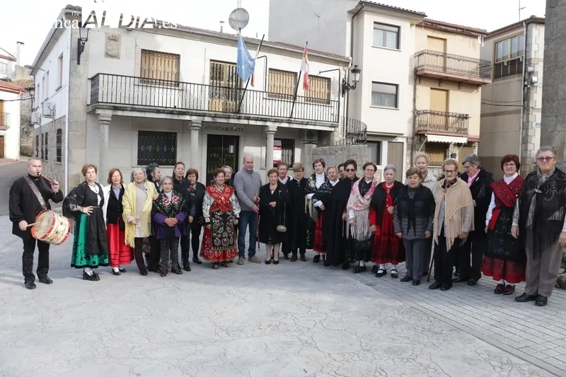 Celebración de la fiesta de las águedas en Mieza / CORRAL 
