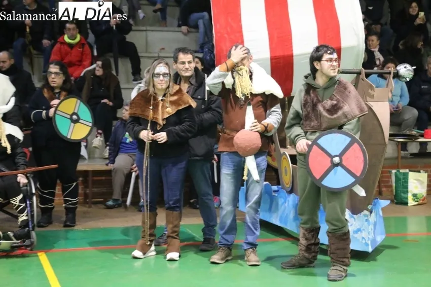 Desfile de Carnaval del CEIP Manuel Moreno Blanco en Vitigudino