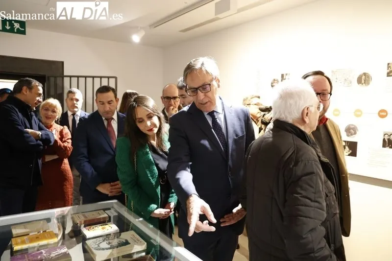 La Universidad de Salamanca recibe para su custodia el legado personal de la escritora salmantina Carmen Martín Gaite, en el Centro Internacional del Español. Foto de David Sañudo
