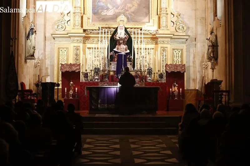 Oración poética ante el Despojado. Fotos: David Sañudo.