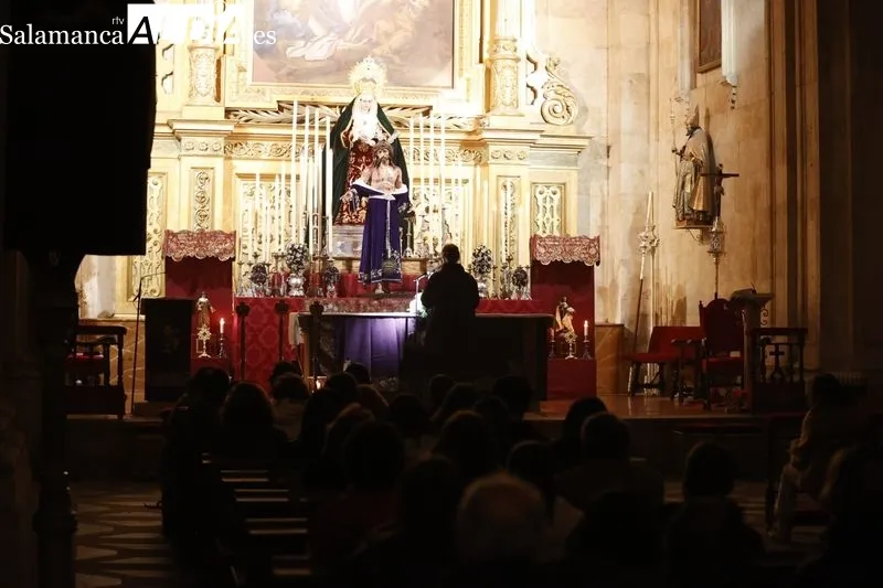 Oración poética ante el Despojado. Fotos: David Sañudo.