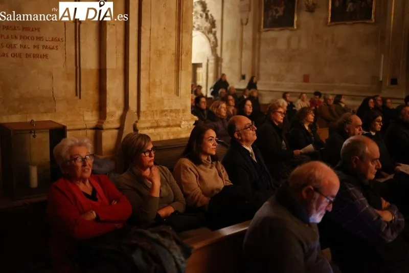 Oración poética ante el Despojado. Fotos: David Sañudo.