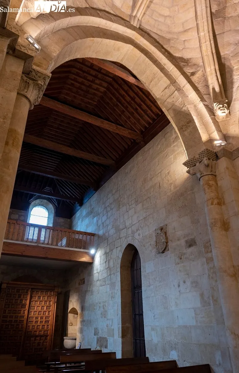 Iglesia románica de Santo Tomás Cantuariense. Foto de Carmen Borrego