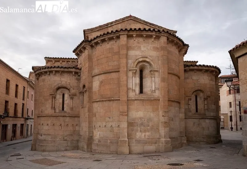 Iglesia románica de Santo Tomás Cantuariense. Foto de Carmen Borrego