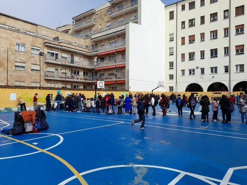 Operación Bocata en San Juan Bosco.