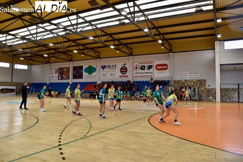 Torneo de Carnaval del Balonmano Ciudad de Salamanca en el pabellón Río Tormes. Foto de Vanesa Martins