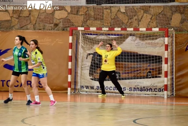 Torneo de Carnaval del Balonmano Ciudad de Salamanca en el pabellón Río Tormes. Foto de Vanesa Martins