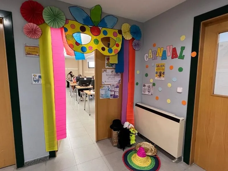 Taller infantil de máscaras digitales.