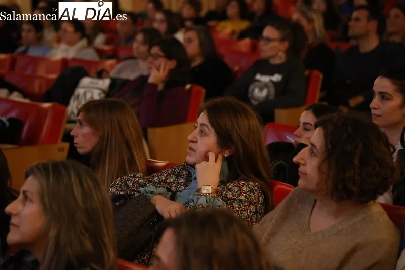 Monólogo de Marina Marroquí en el Auditorio Fonseca. Fotos: David Sañudo.