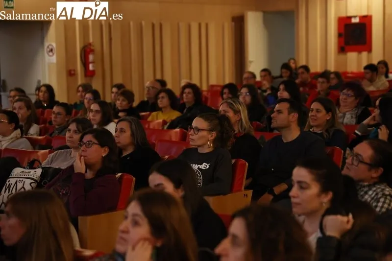 Monólogo de Marina Marroquí en el Auditorio Fonseca. Fotos: David Sañudo.