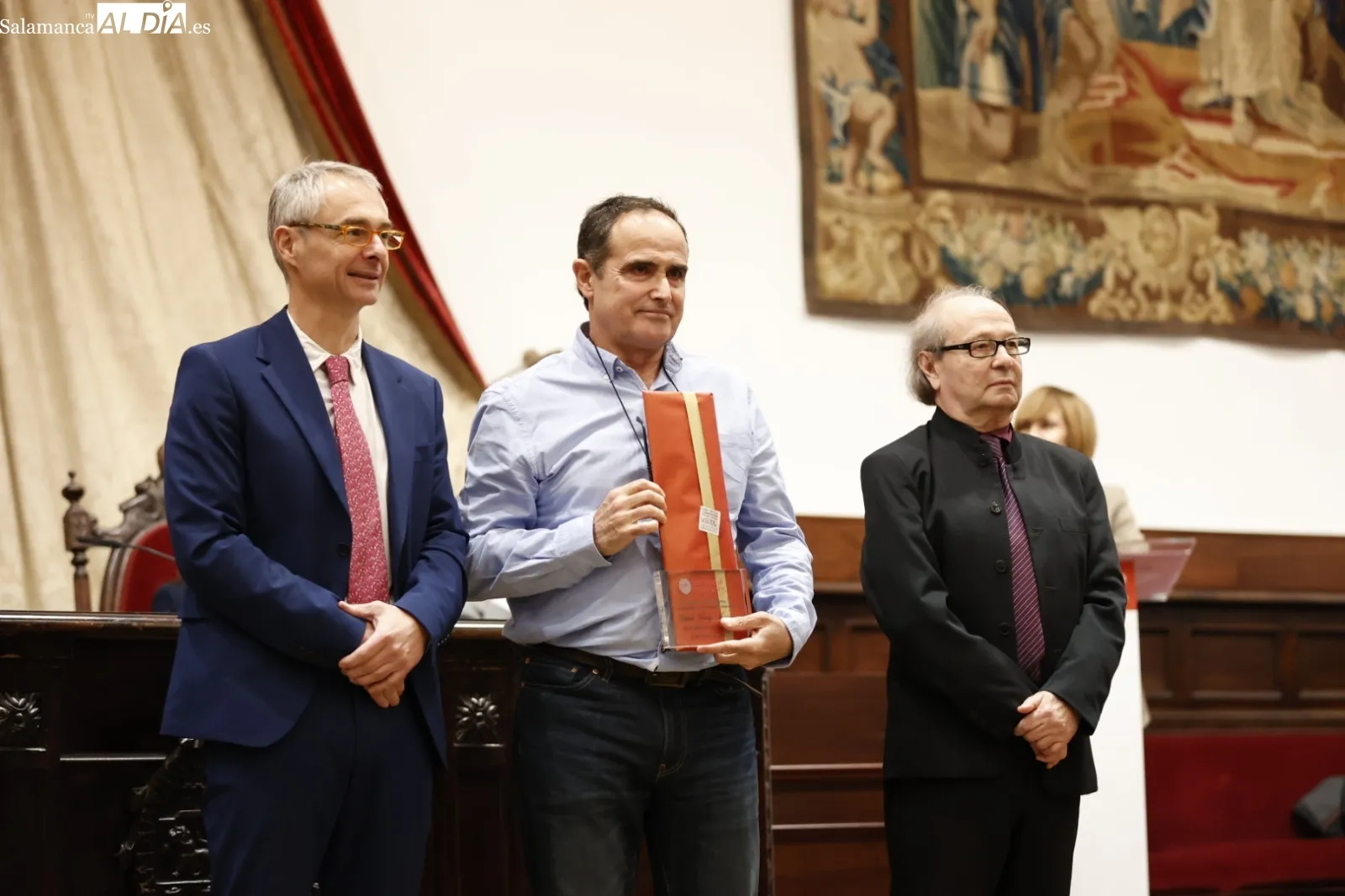 Homenaje al personal técnico de gestión y administración y servicios de la Universidad. Fotos: David Sañudo.