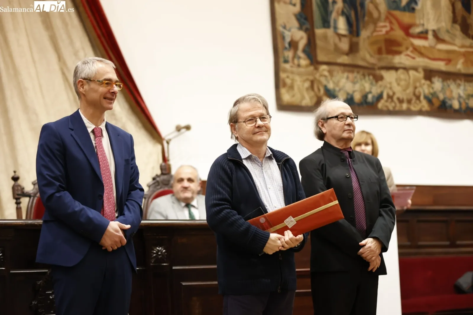 Homenaje al personal técnico de gestión y administración y servicios de la Universidad. Fotos: David Sañudo.