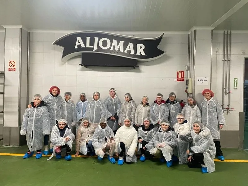 Alumnos de Salamanca, Guijuelo y Béjar participantes en el programa 'Empresa familiar en las aulas'