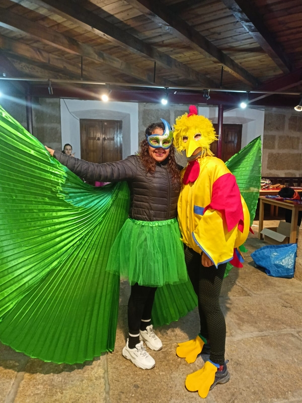 Foto 3 - La Asociación Cultural La Alhóndiga organiza las fiestas de Carnaval en San Felices de los Gallegos
