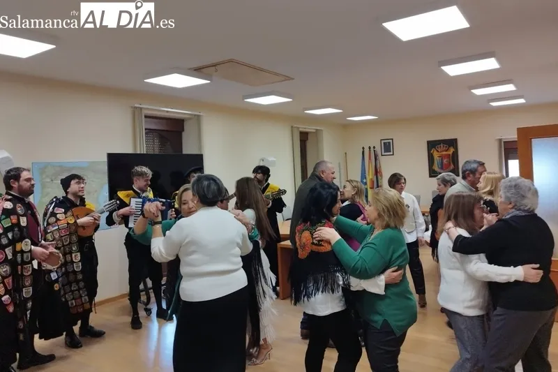 Celebración de la fiesta de las águedas en Villarino de los Aires 