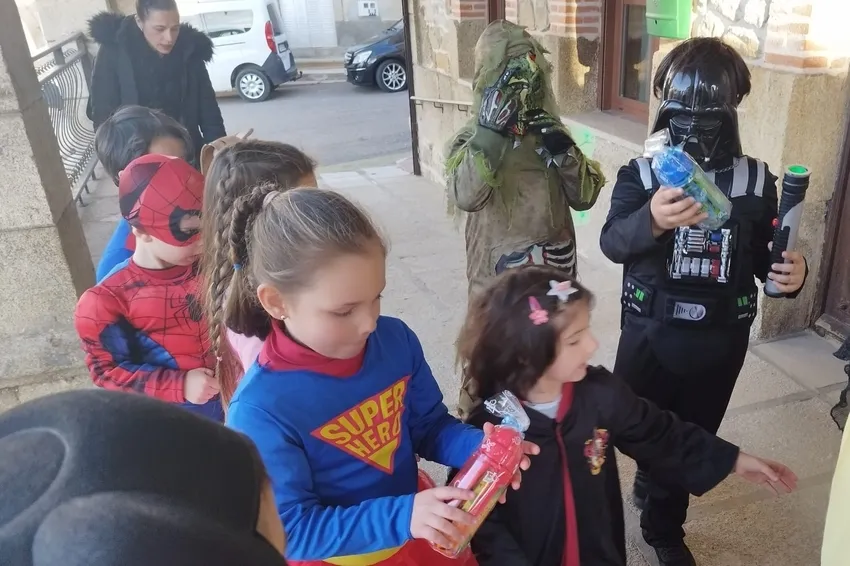 Celebración del Lunes de Carnaval en Villarino de los Aires 