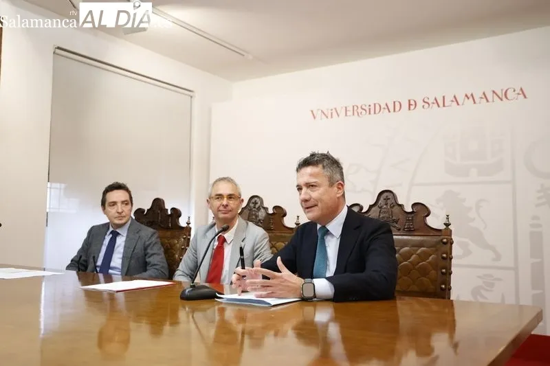 Ricardo Rivero, junto a Juan Manuel Corchado y Gerardo Iracheta | FOTOS: David Sañudo 