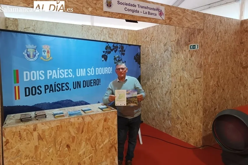 El alcalde de Vilvestre encabezaba la representación española también con los concejales de Cultura y de Deportes de Vitigudino acompañando al presidente de la Cámara, Nuno Ferreira 