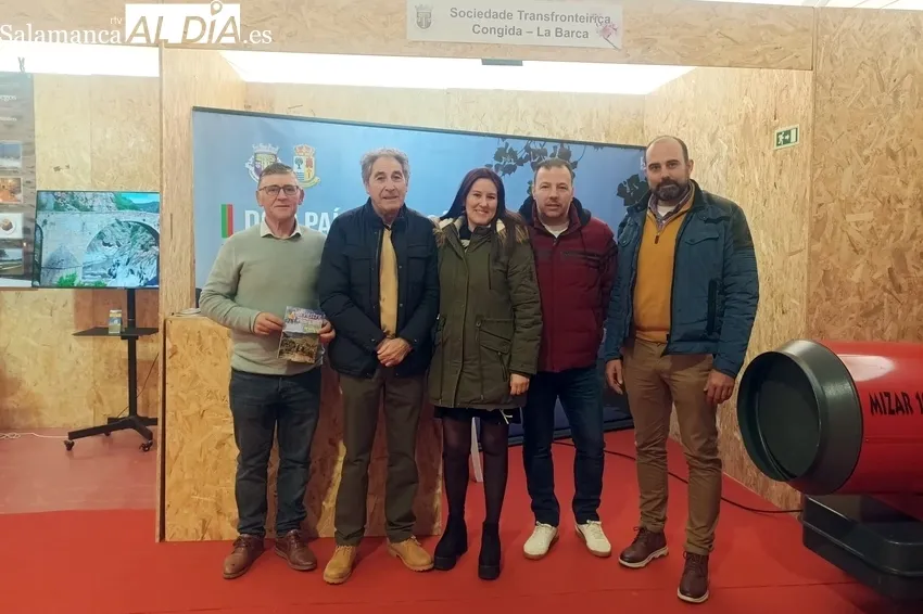 Representación española en la Feria de Freixo, miembros de los ayuntamientos de Vilvestre y de Vitigudino