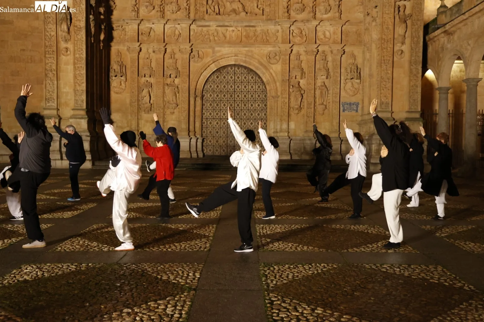 Clase abierta de Wudang en la plaza de San Esteban. Fotos: David Sañudo.