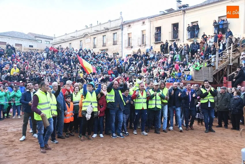 Ganaderos de Ciudad ROdrigo reivindicando en el Carnaval de Toro