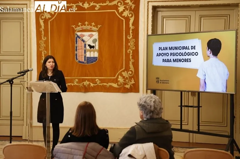 Presentación en el Ayuntamiento de Salamanca del nuevo programa de atención psicológica a la infancia y adolescencia en situación de vulnerabilidad. Foto de David Sañudo