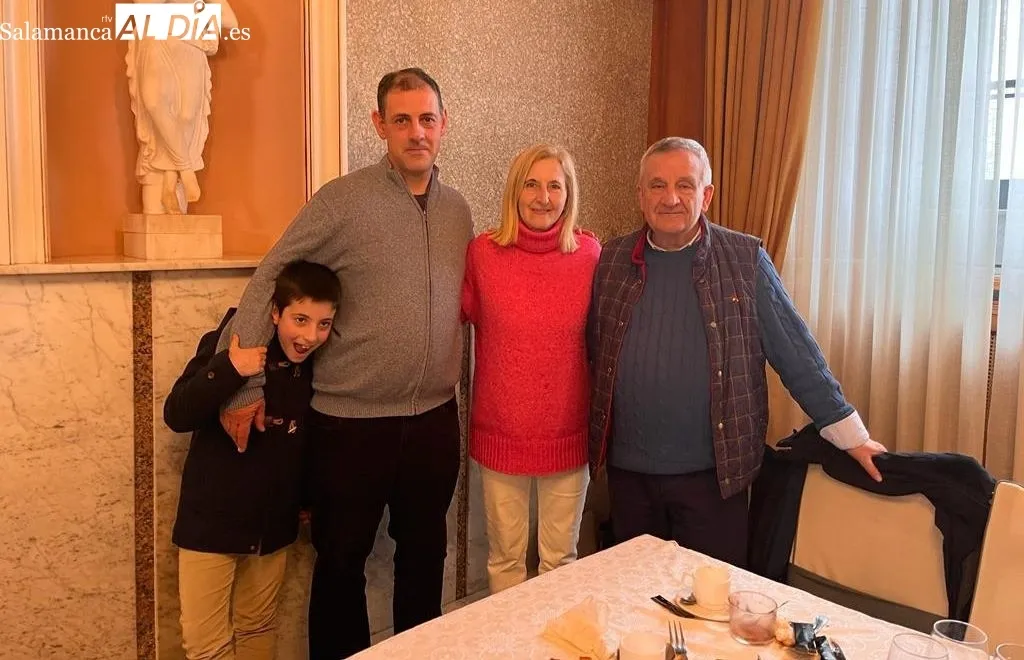 Foto 10 - La asociaci&oacute;n &lsquo;El Arapil de Amatos&rsquo; celebra una animada comida de confraternidad